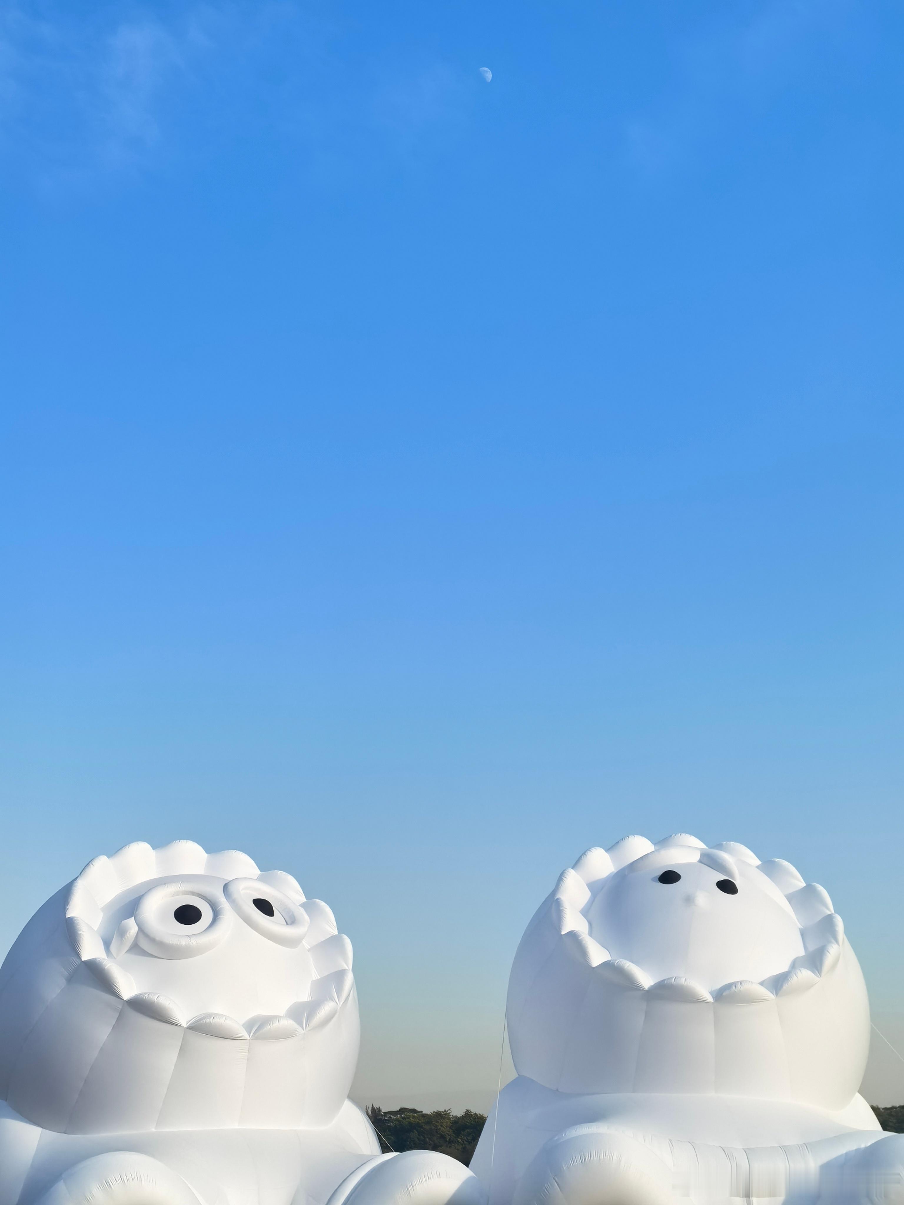 伊万.布宁︱暗径集︱暗径当他重新登程时，他阴郁地想：“是啊，那时候她多么可爱，多