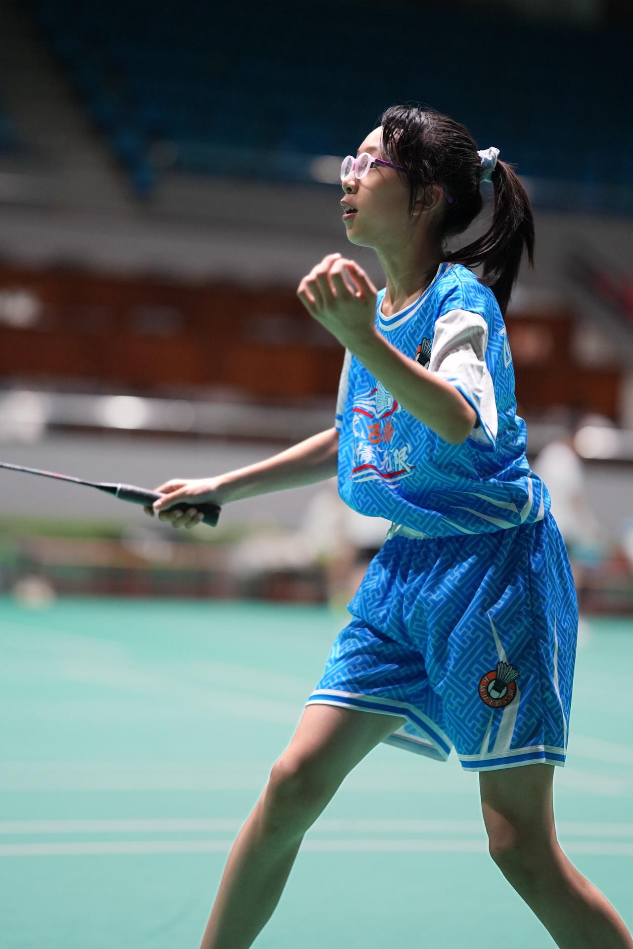 运动女孩 抖音体育 羽毛球 体育运动 元气少女
