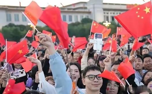 为什么美国打伊拉克不用找证据、俄罗斯进格鲁吉亚不用问联合国，而中国在自家南海种个