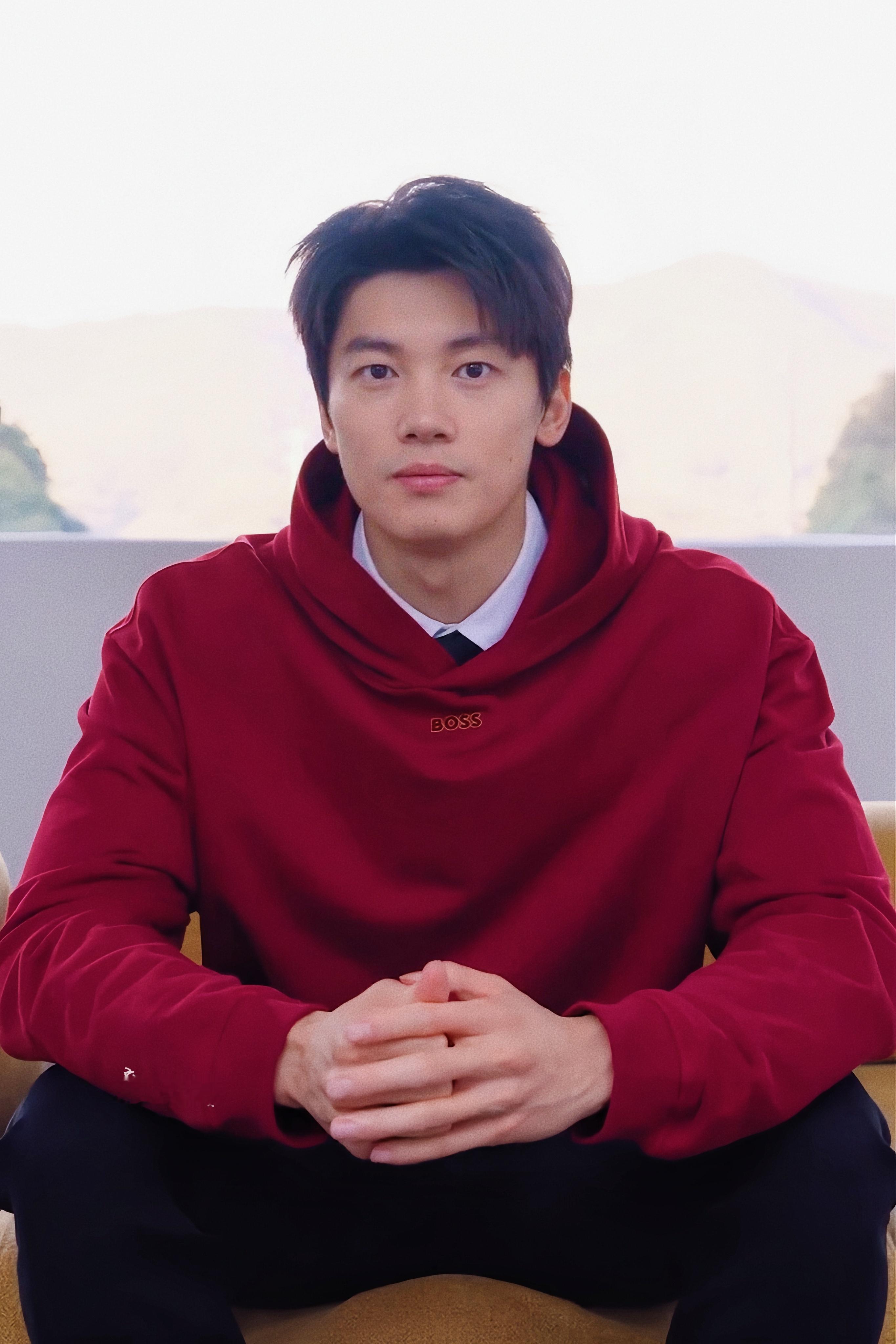 红卫衣小顺汪顺