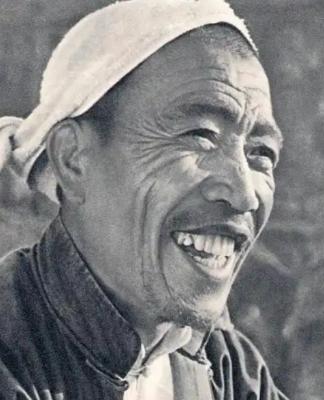 毛主席为啥把大寨和陈永贵捧得那么高？很多人以为是粮食打得多，其实大错特错！真正的