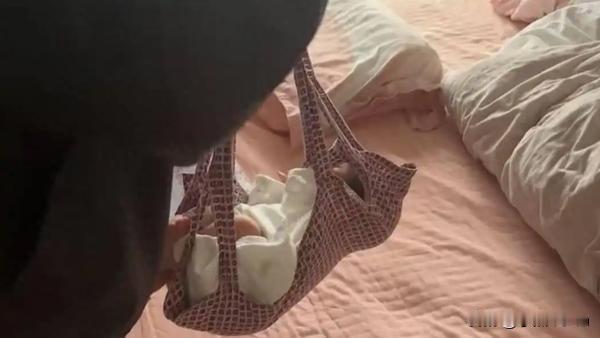 近日，南京市浦口区发生一起意外：出生仅4天女婴在家中接受社区卫生服务中心上门称重