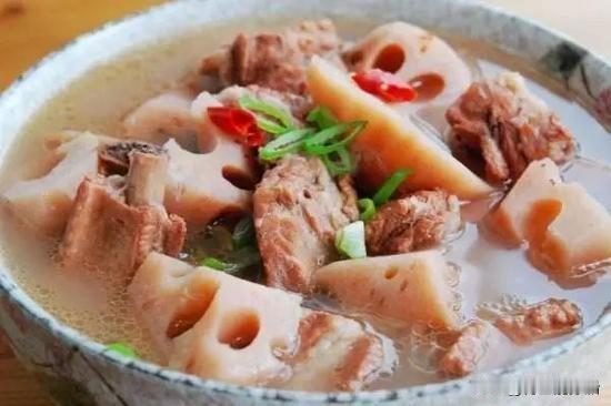 排骨汤一般搭配什么蔬菜炖汤才好喝藕汤排骨汤