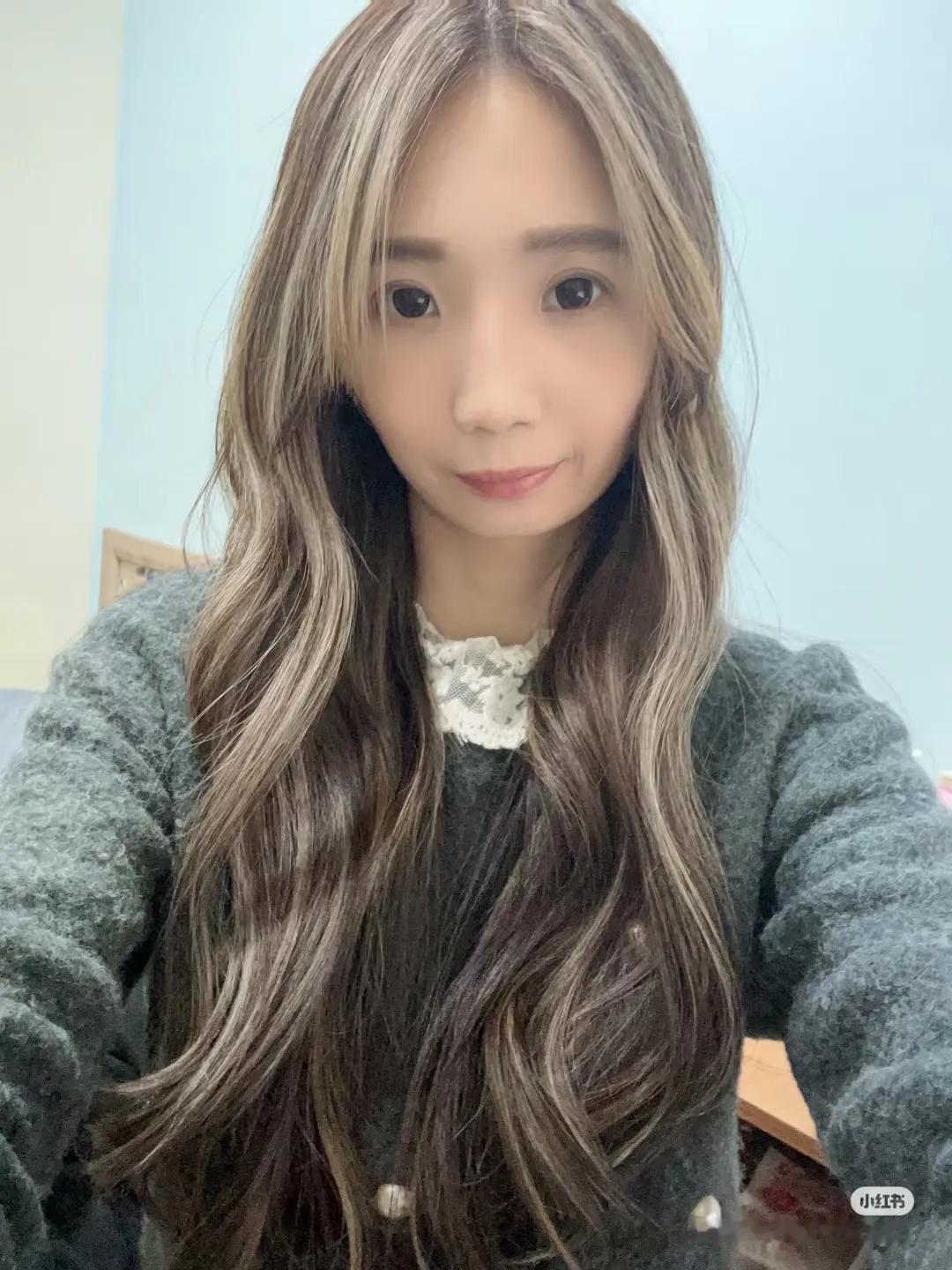 话说台湾近几年就推出了许多颜值和气质都相当不错的新晋博主，梦慈就是其中之一。凭借