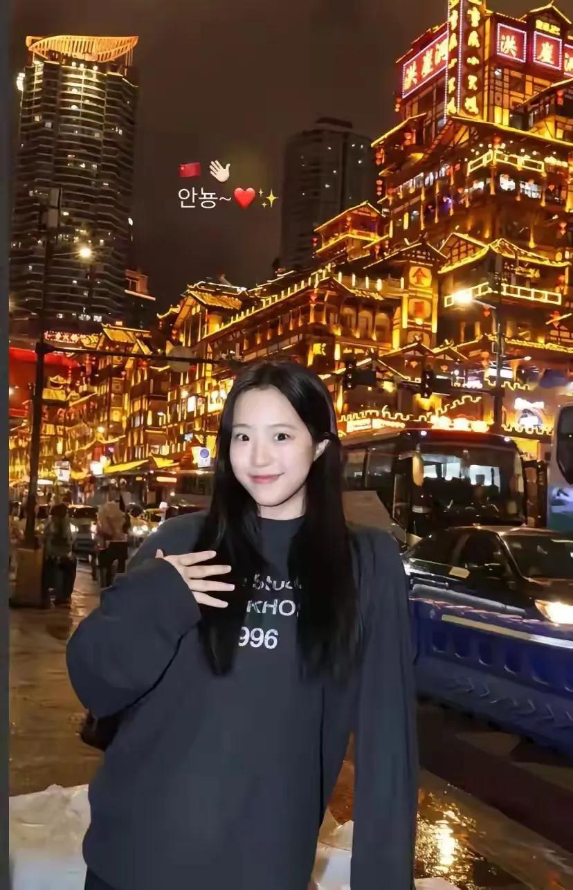 中国人都喜欢的外国明星，韩国一姐申裕斌，世乒赛后来上海放松了
韩国乒乓球选手申裕