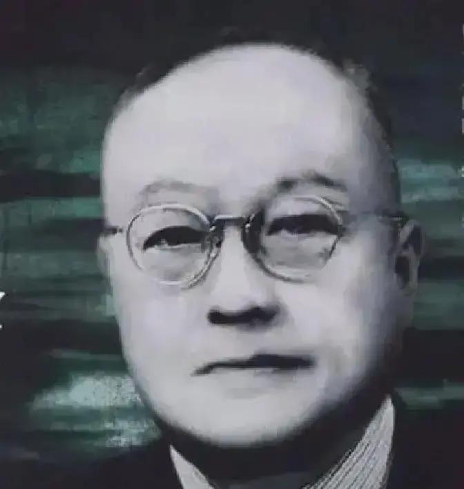 1945年，中统特务头子徐恩曾被蒋介石免去一切职务，他不甘寂寞，花四千两黄金开办