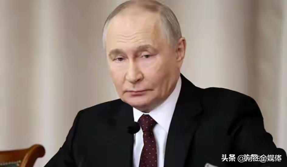 挪威紧急预警：美国强夺格陵兰，俄罗斯或闪电拿下斯瓦尔巴
 
2026年，特朗普政