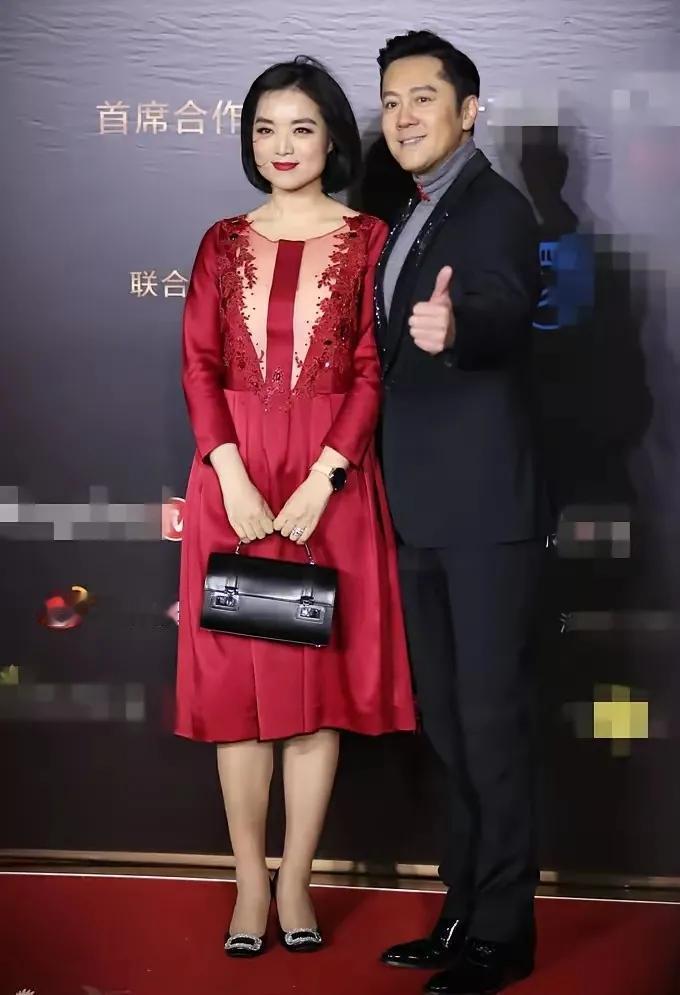 也别说，那天蔡国庆与白雪站在一起，挺搭…
娱乐圈奇妙交集 娱乐圈这么大 娱乐圈深