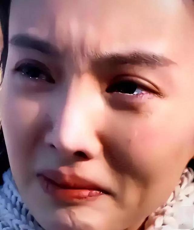 最近金晨肇事逃逸这事闹得挺火。事情是金晨驾车与他人车辆发生碰撞，之后却直接驾车离