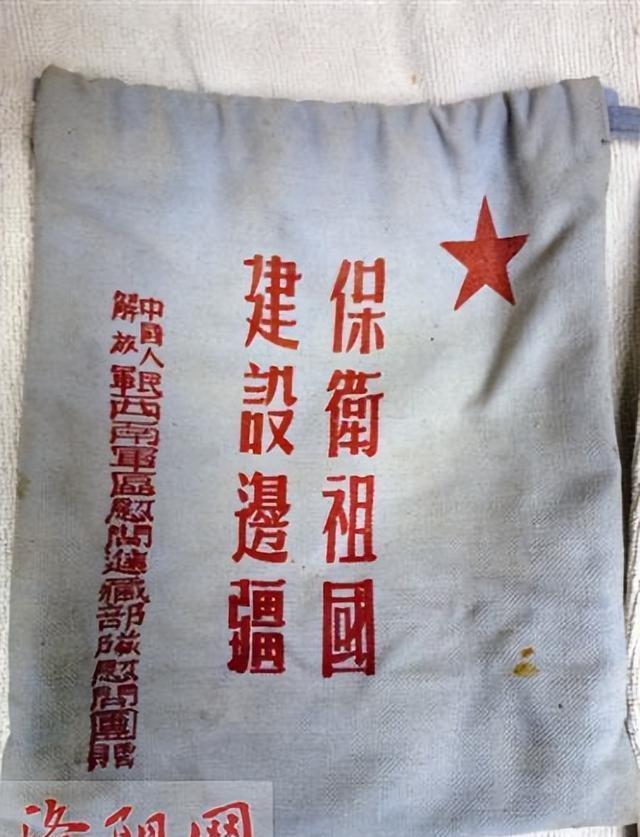 看了一眼立体地形图，我内心涌起一股难以言表的情绪印度，真的不配成为中国的对手！