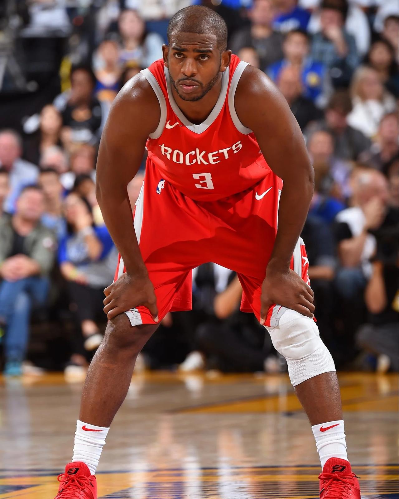 看到火箭官方晒图祝福保罗了，第一反应就是要不保罗来火箭当助教吧，要是能替代乌度卡