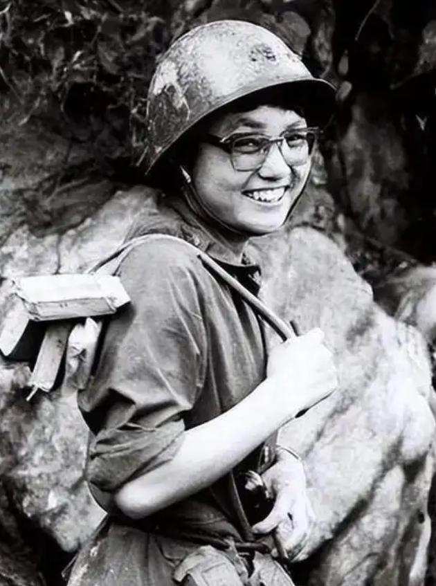 1986年，23岁女医护刘亚玲以回家探亲为由，向医院请假，谁知她居然偷偷溜到了老