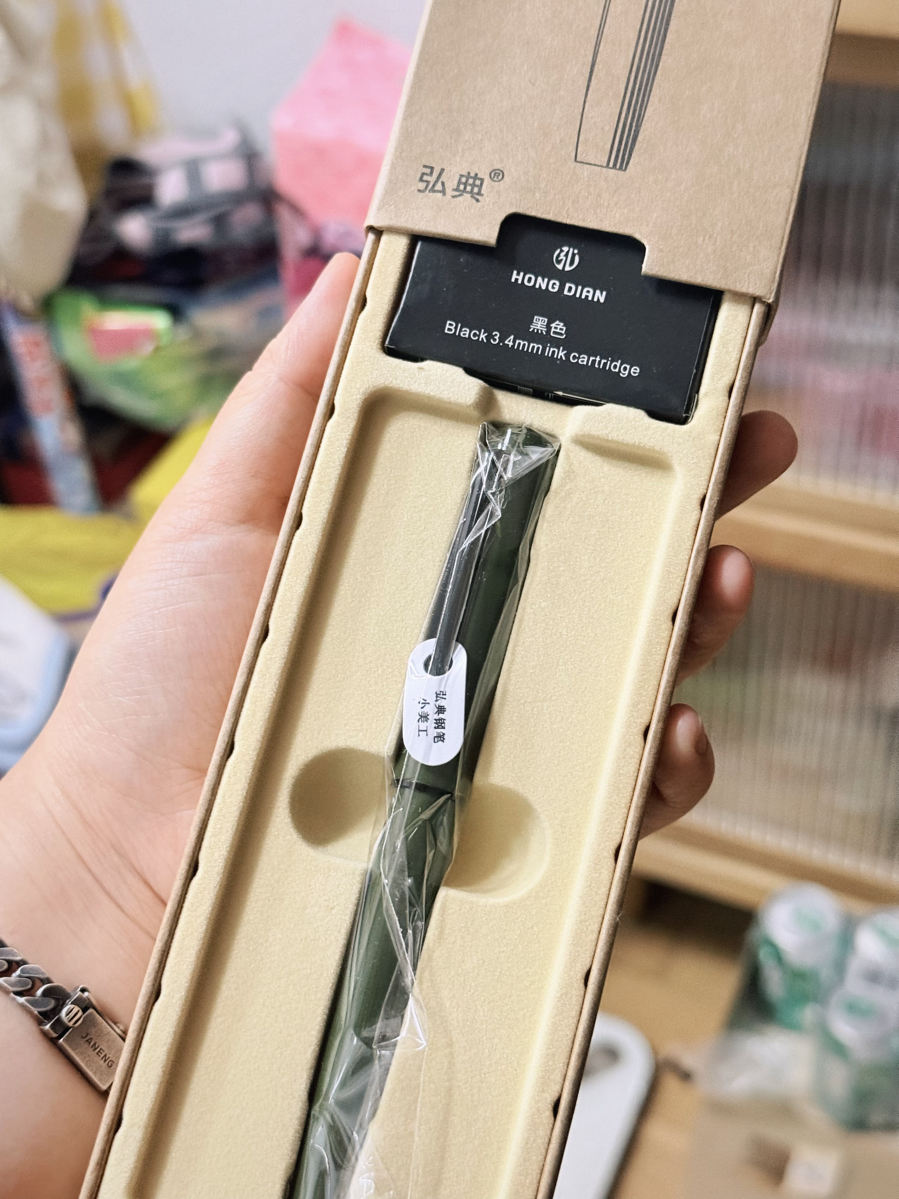 新钢笔✒️到了！想体验小学时候钢笔摸鱼的快乐！ 