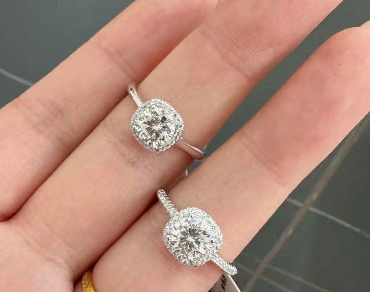 胖东来169元1克拉方糖戒指再上架 只要169块钱，就可以买钻戒，还要啥自行车！