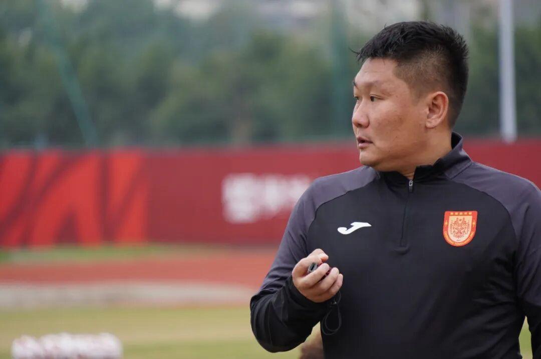 重庆铜梁龙迎来证明实力的关键比赛！
今晚20:00，中超第7轮的一场焦点战，卫冕