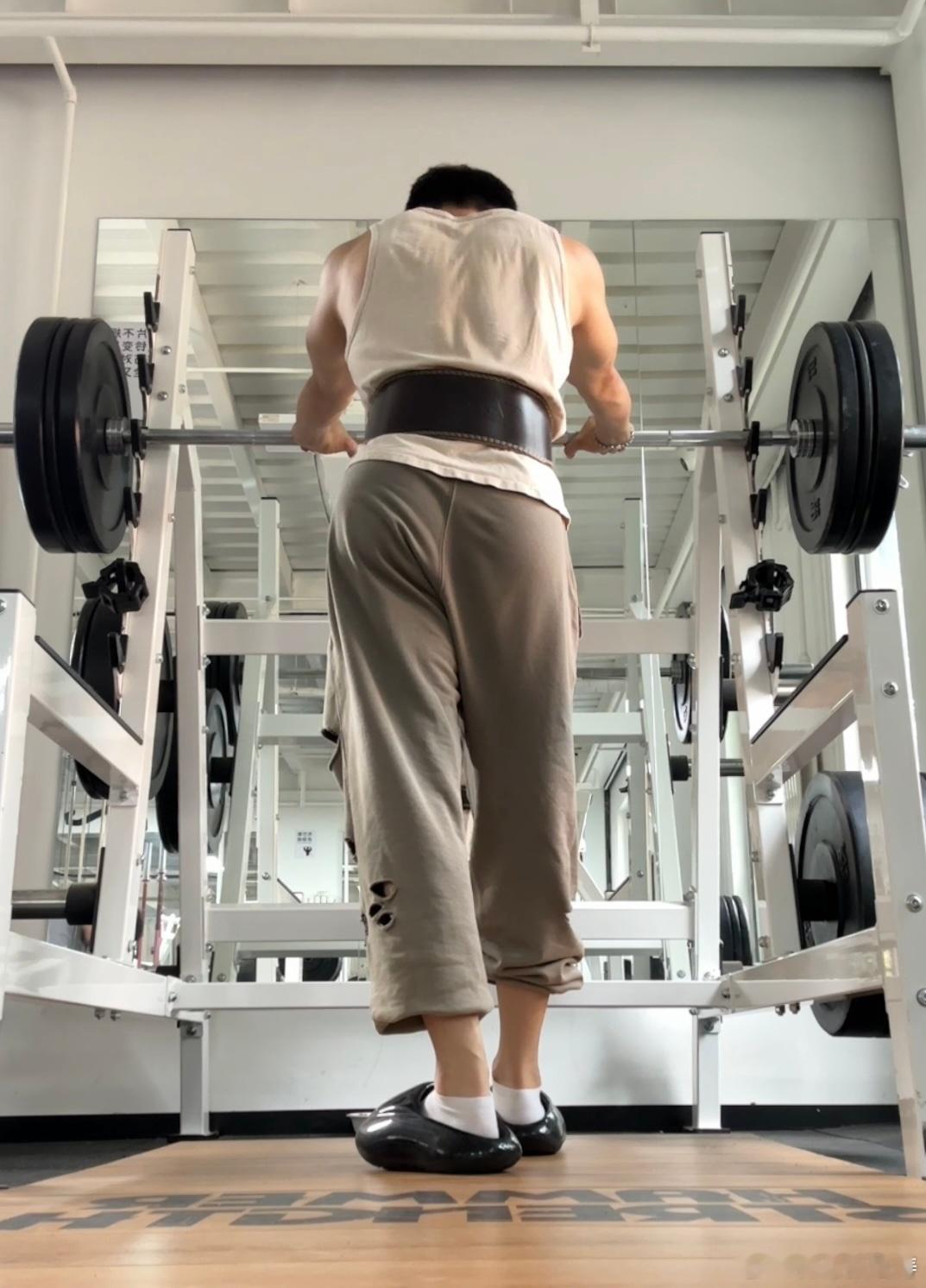 父爱则母静 母静则子安子安则家和 家和万事兴 父懒则母苦 母苦则子惧子惧则家衰 