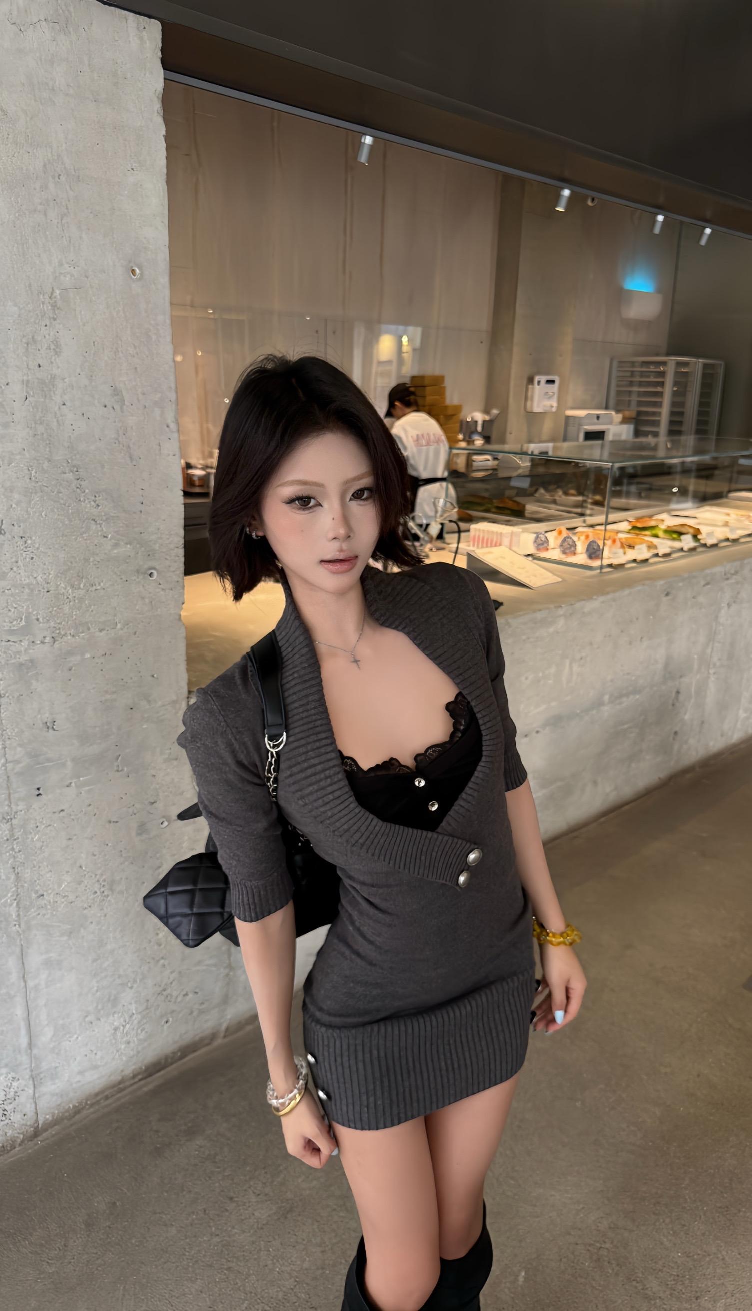 女孩你别太天真 这个世界很坏 每个人都在衡量你的价值