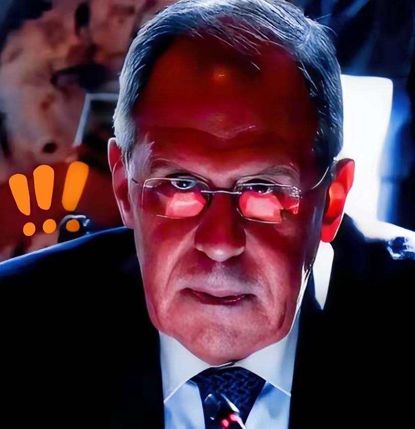 俄罗斯传来消息 ！
俄罗斯外长拉夫罗夫突然爆了个大料！他说美国为了控制全球石油，