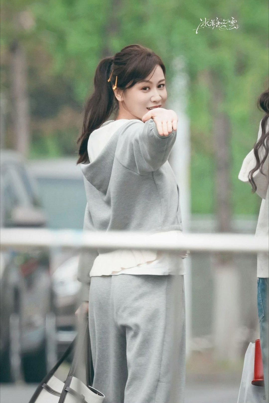 叶一茜亲亲人美歌甜 叶一茜唱什么歌都好听 听完今天二公小考，叶一茜一开口我直接微