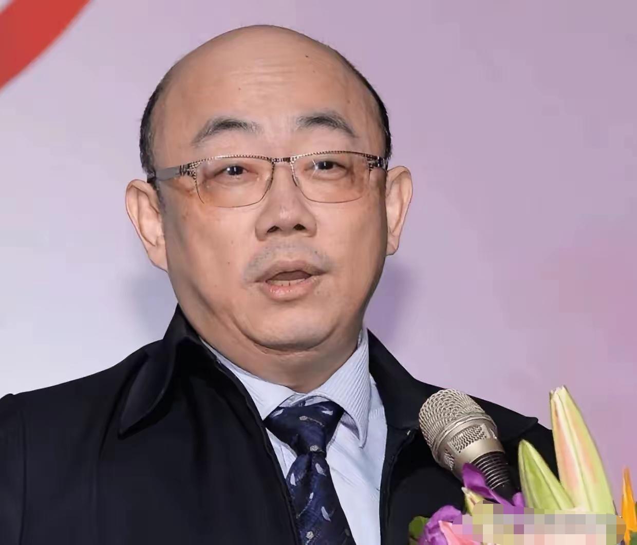 矢板明夫的身世和立场争议，一直牵动很多人。明明受故土恩情长大，却长期勾结台独势力