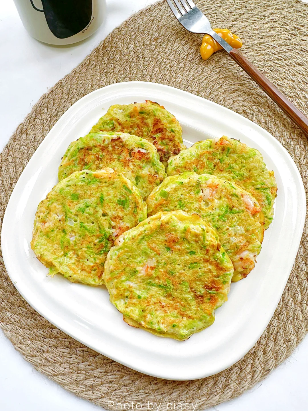 ☀️全家都爱吃的西葫芦虾仁蛋饼～