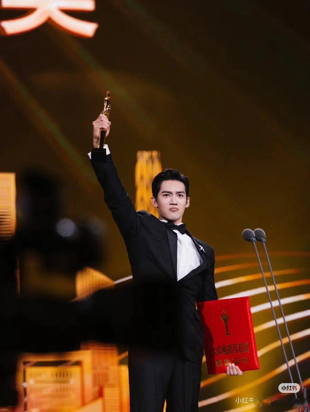 于适现在能称得上是95top吗？第一个得奖的 ​​​