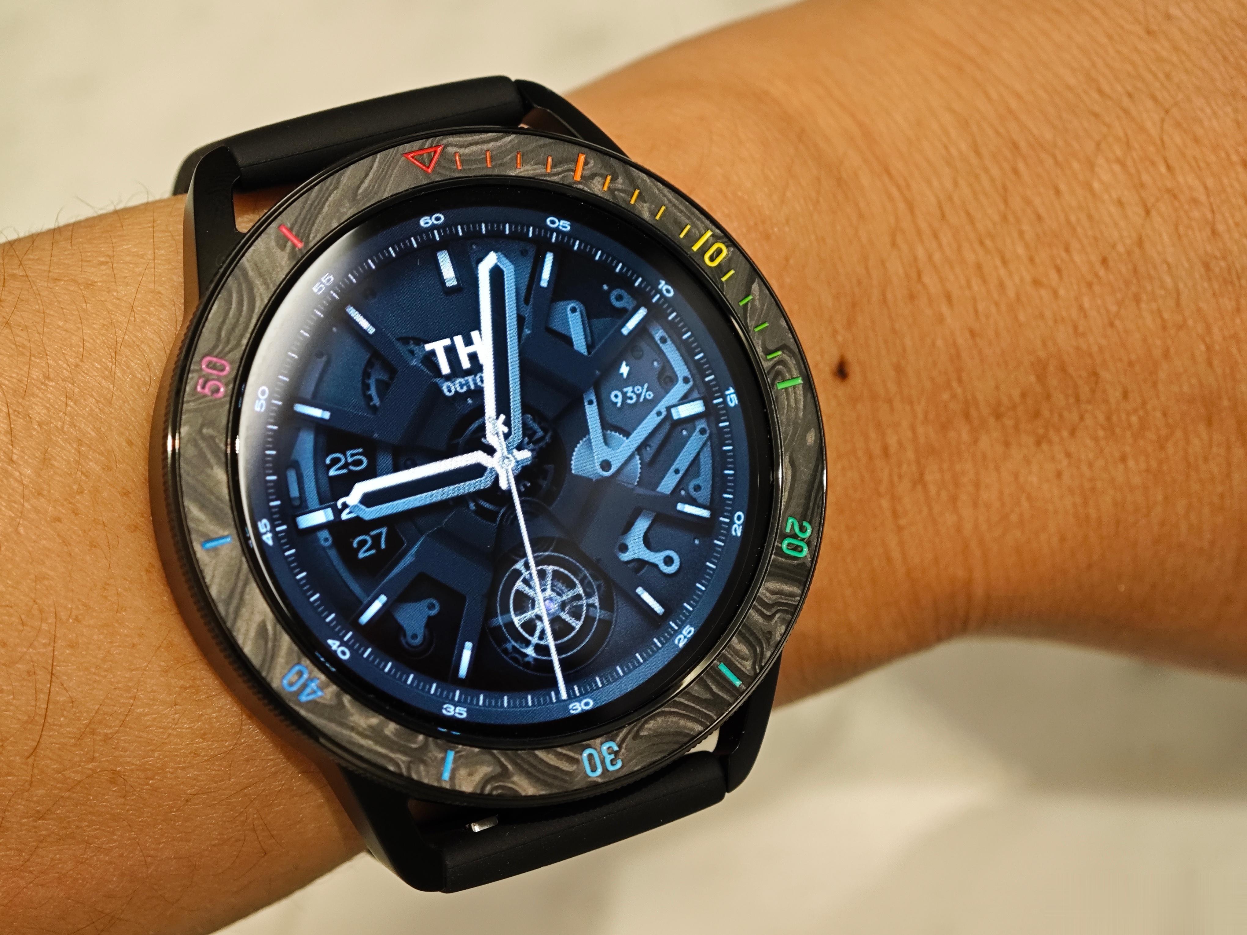 戴了一段时间，我米Watch S3锻造碳的表圈质感很不错，这一代颜值提升了很多，