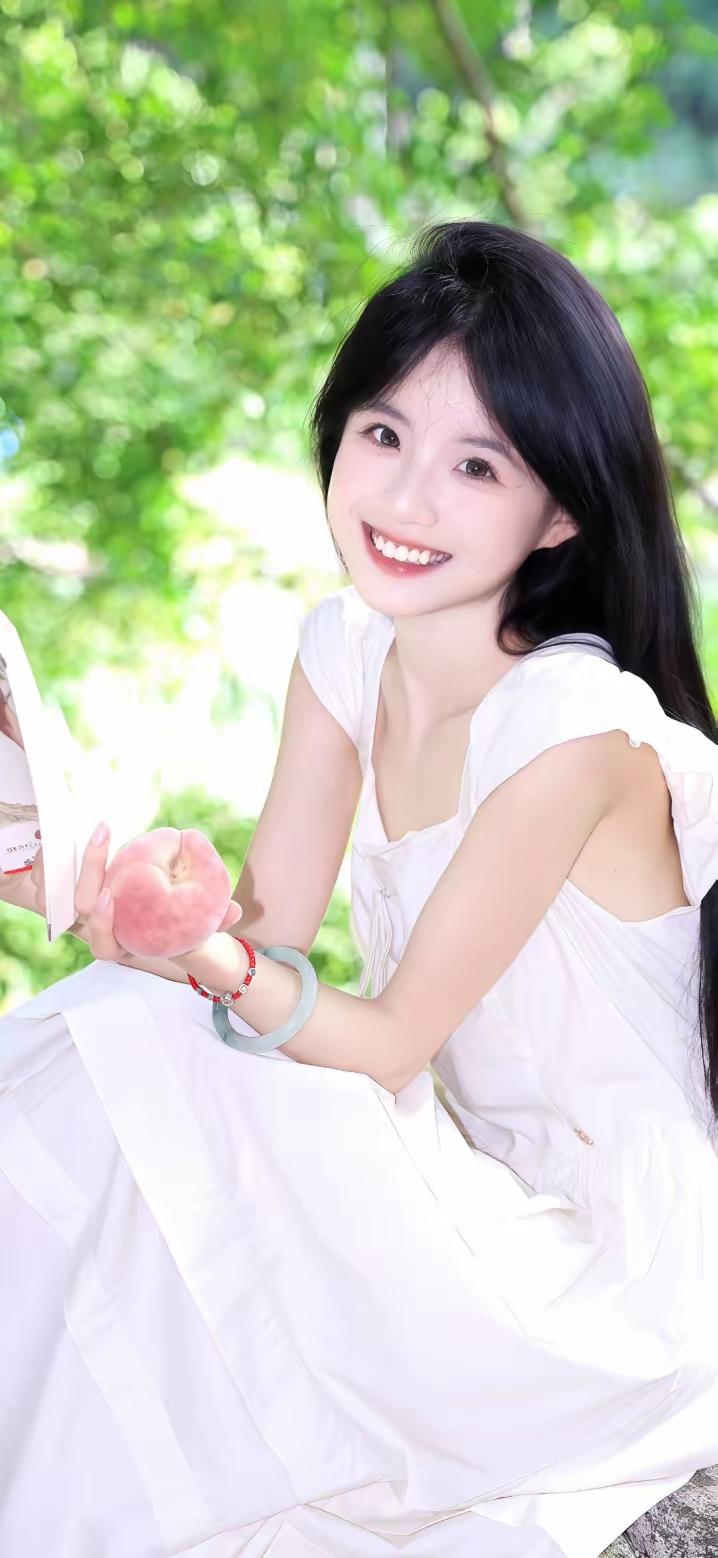 失败了，就是好高骛远，油嘴滑舌；
成功了，就是高瞻远瞩，能说会道；
自古从来都是