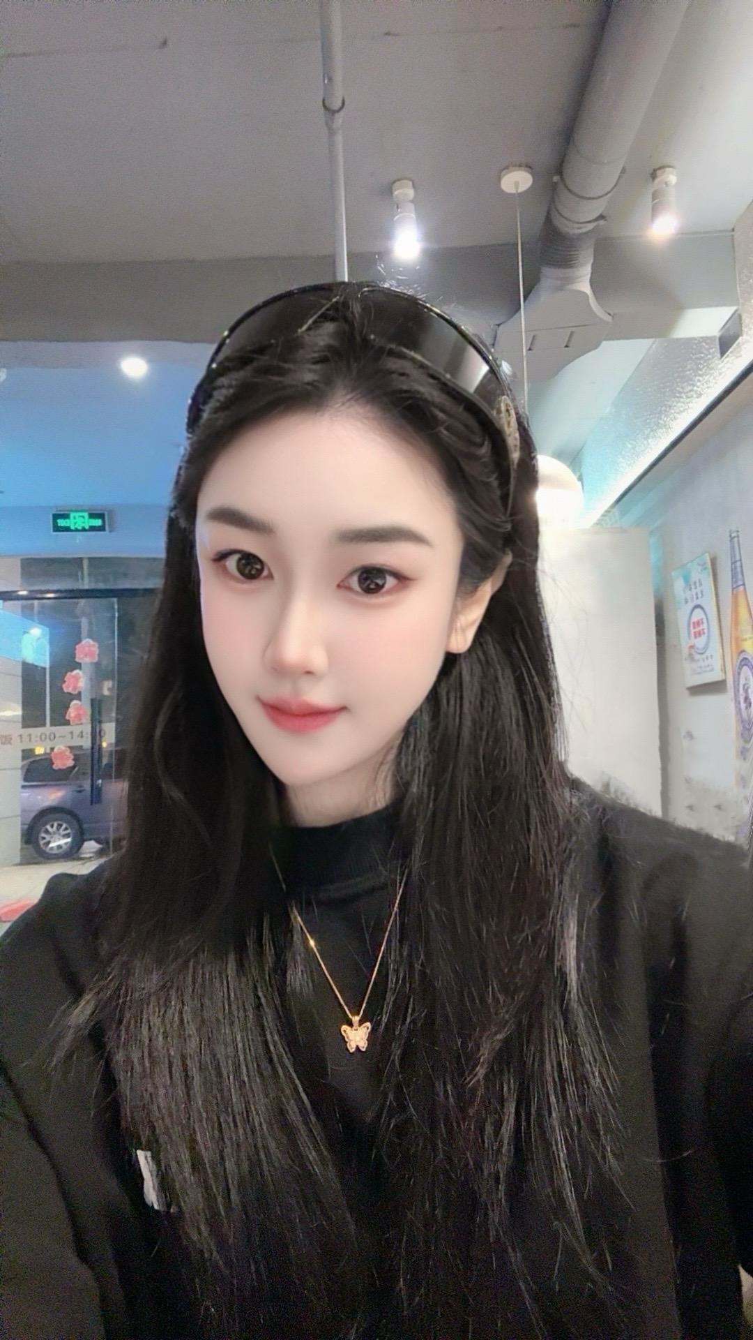 盼我多金，盼我开心😍