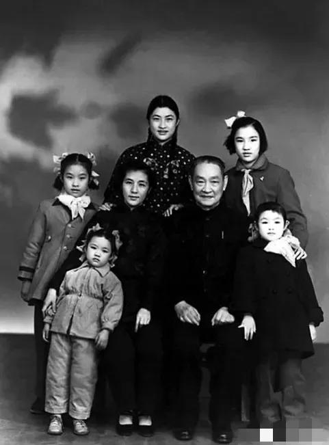 1968年，86岁的程潜病逝后，他的遗孀49岁，要照顾6个儿女，就给毛主席写了一