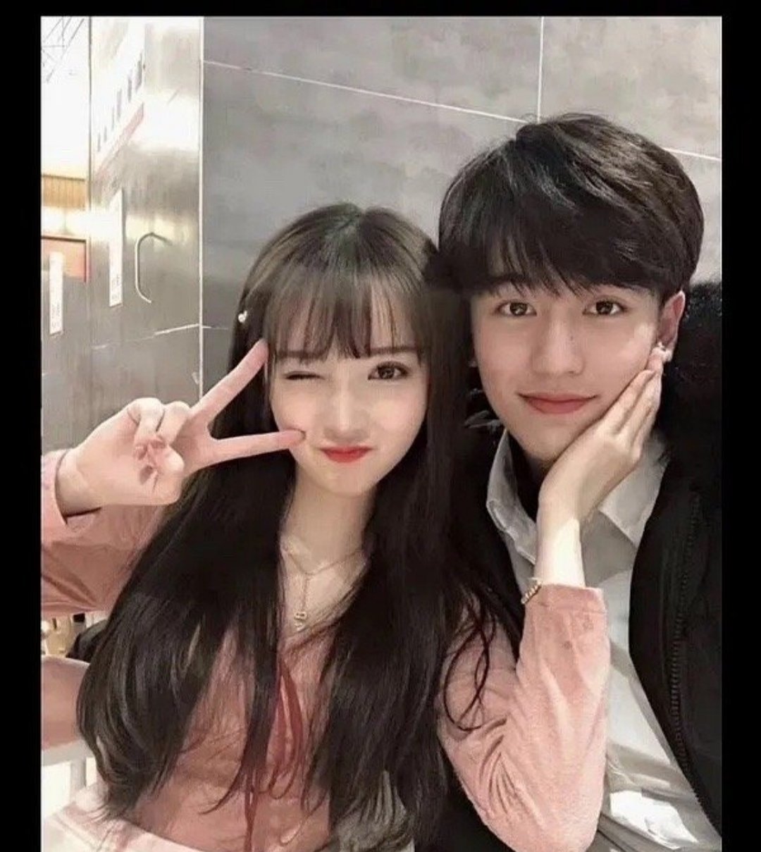 张凌赫的前女友 这是ai合成？ ​​​