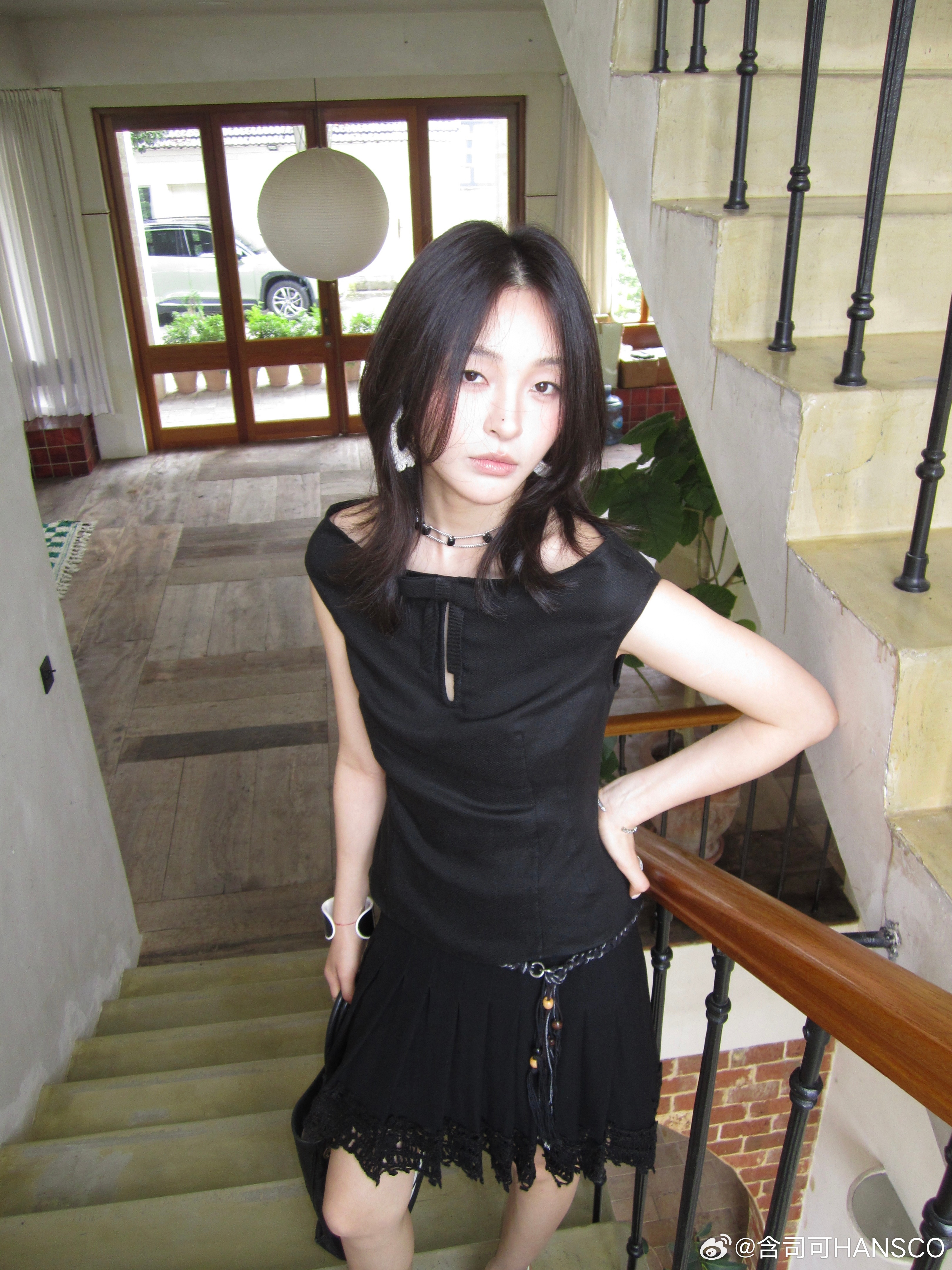 💫这件上衣真的自带“看起来很贵”的气场🖤评论区抽送一件同款亚麻➕天丝的神仙配