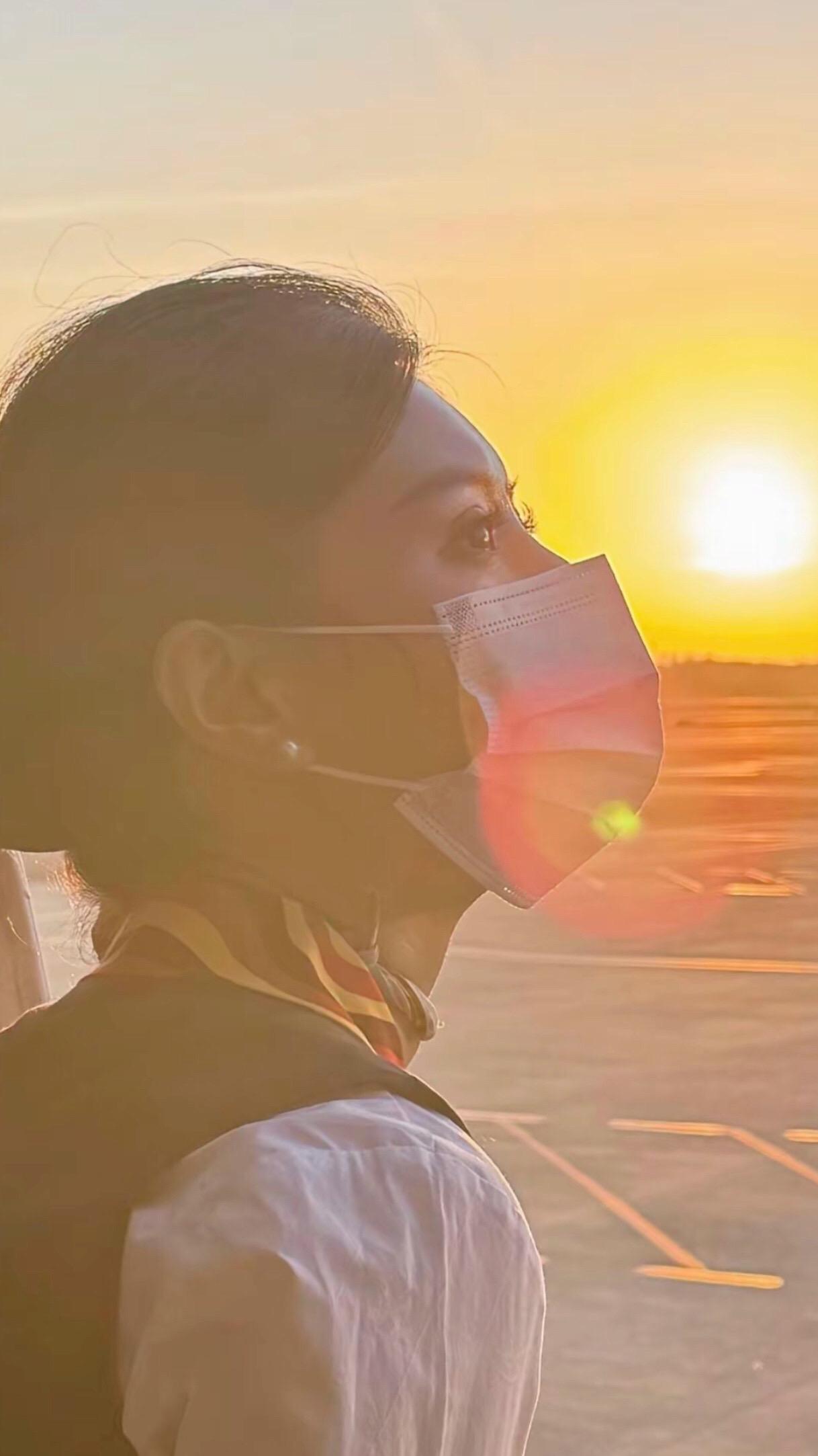 那一刹那，你的美定格在我脑海中，无法抹去