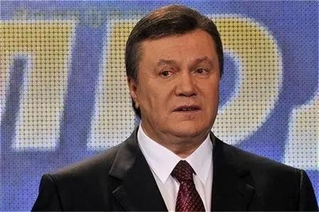 乌克兰真正的罪人到底是谁？是泽连斯基？还是波罗申科？不，都不对。真正把国家带入火