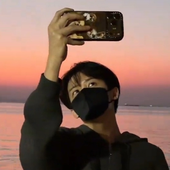 好圆好亮的大眼珠子