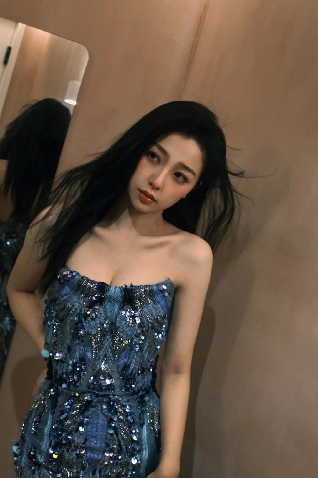 猜你没见过的蓝尾虞书欣我的确在乎那些流言蜚语但我更在乎你有没有好好吃饭好好睡觉