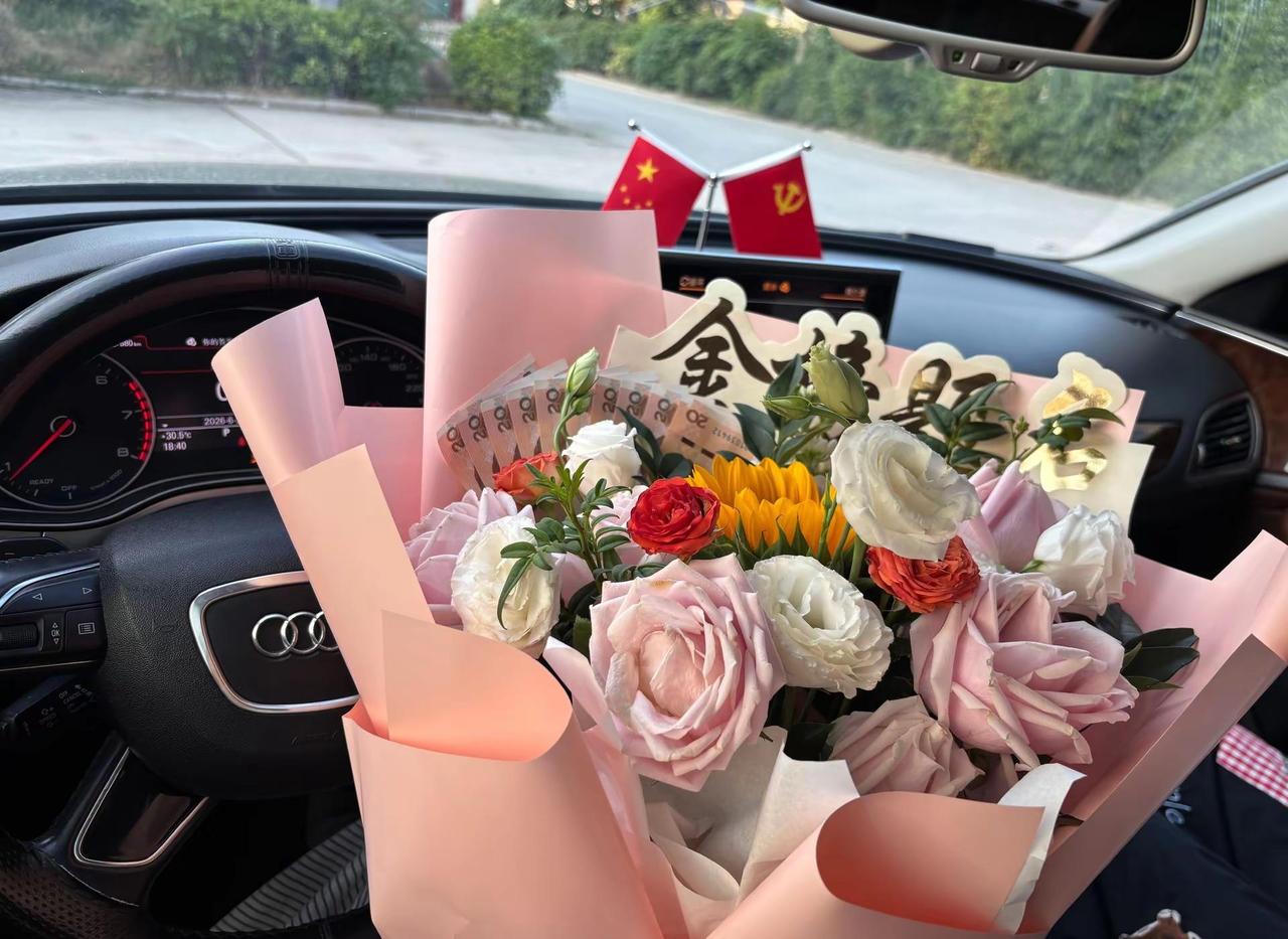 中考圆满结束，这一刻不问成绩，不问结果，付出过努力过，尽力就好，希望你永远阳光自