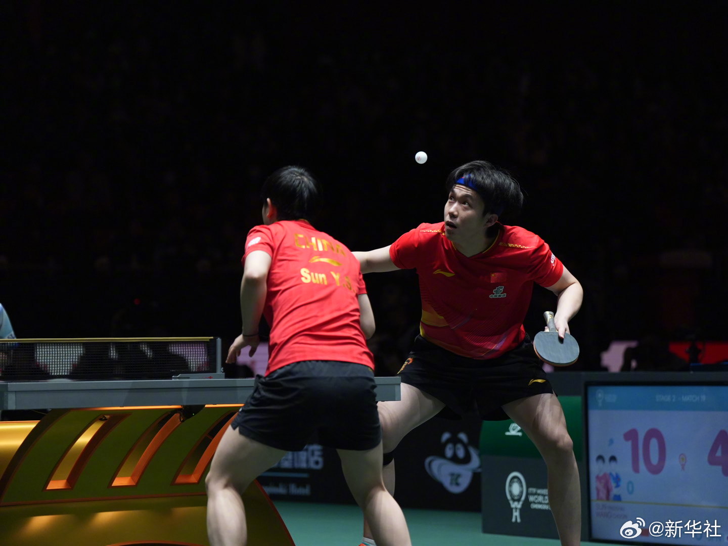 【#王楚钦孙颖莎3比0张本美和户上隼辅#】#莎头拿下首场# 6日中午，2025国