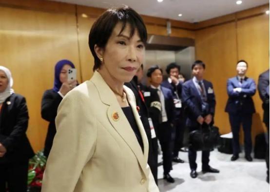 日本一些强硬派嘴上不怕中国人的愤怒，不怕中国人的警告，也声称不怕中国人的制裁和武