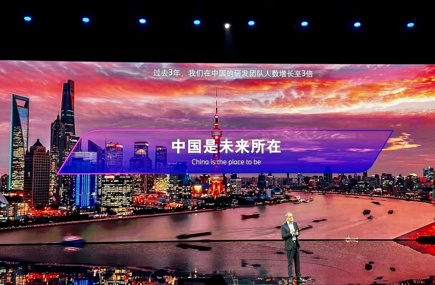 赢在中国本土创新，“假老外”宝马更懂中国！如今的宝马就像美国环球影业拍《功夫熊猫