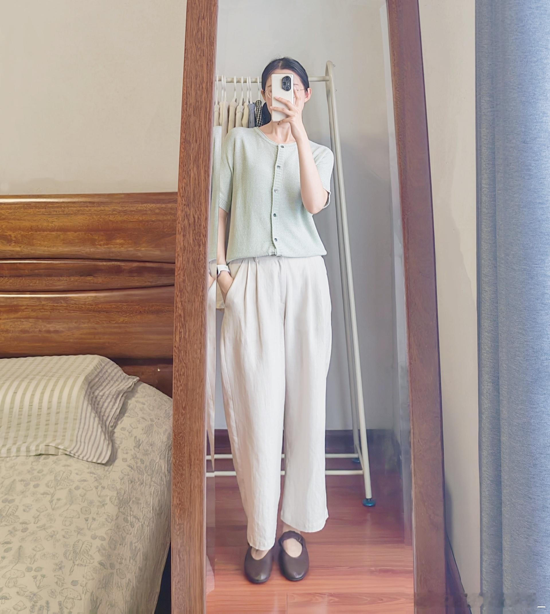 ootd|暑假到咯～崽崽很伤心地说还不如上学呢～每天到处上课更累了卷吧卷吧就习惯