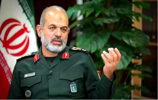 伊朗政权变天了！
 
4月23日，据《纽约时报》的消息称，伊朗革命卫队已经完成对