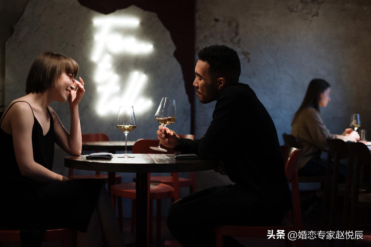 上千个婚外情案例的总结，我发现夫妻感情再好，也不妨碍男人找情人，原因有两个。
 