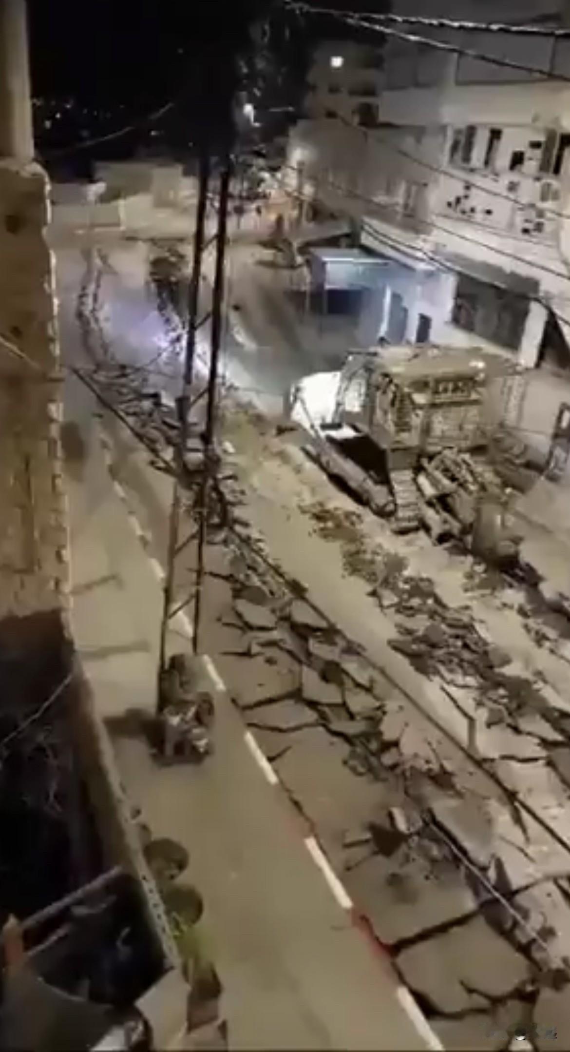 在约旦河西岸，犹太复国主义军队对巴勒斯坦社区的围攻仍在继续，摧毁基础设施，突袭房
