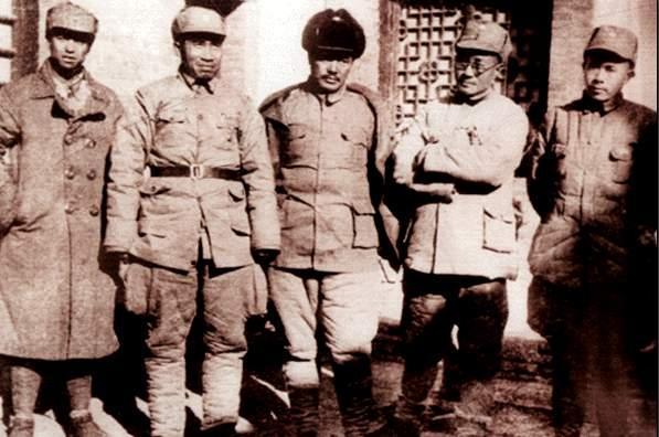 1931年，萧克看到一个俘虏后，脸色大变。随后，他对看守说了一句：“既然他已经被