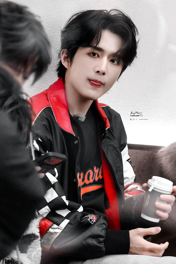 张新成我已力竭我已沉默我已投降 张新成做核心测试的过程：自信→发力→挣扎→瘫软→