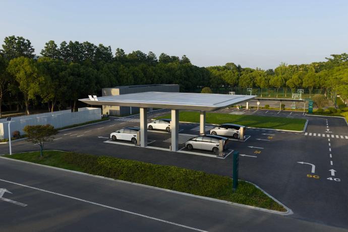 重庆悄然站上新能源赛道的C位  【重庆新能源渗透率达57.5% 理想汽车“增程+