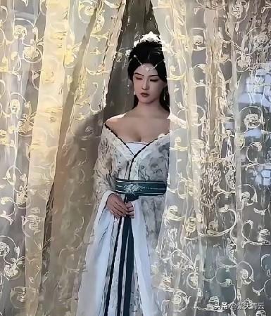 生活不必事事较真，放宽心、稳住神，日子自会温柔以待。

与人相处留余地，给自己留