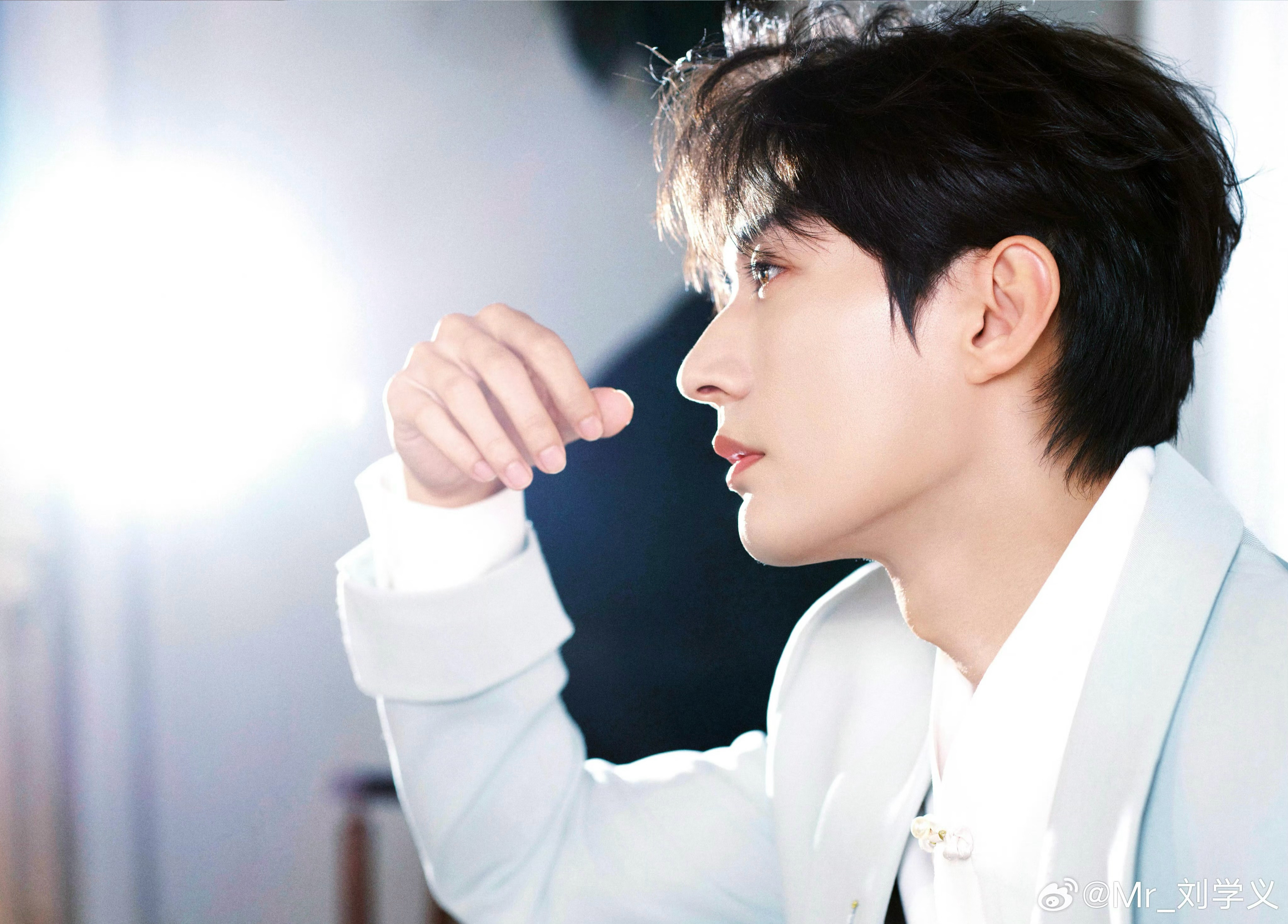 拍下这张照片的人 其实是天才刘学义