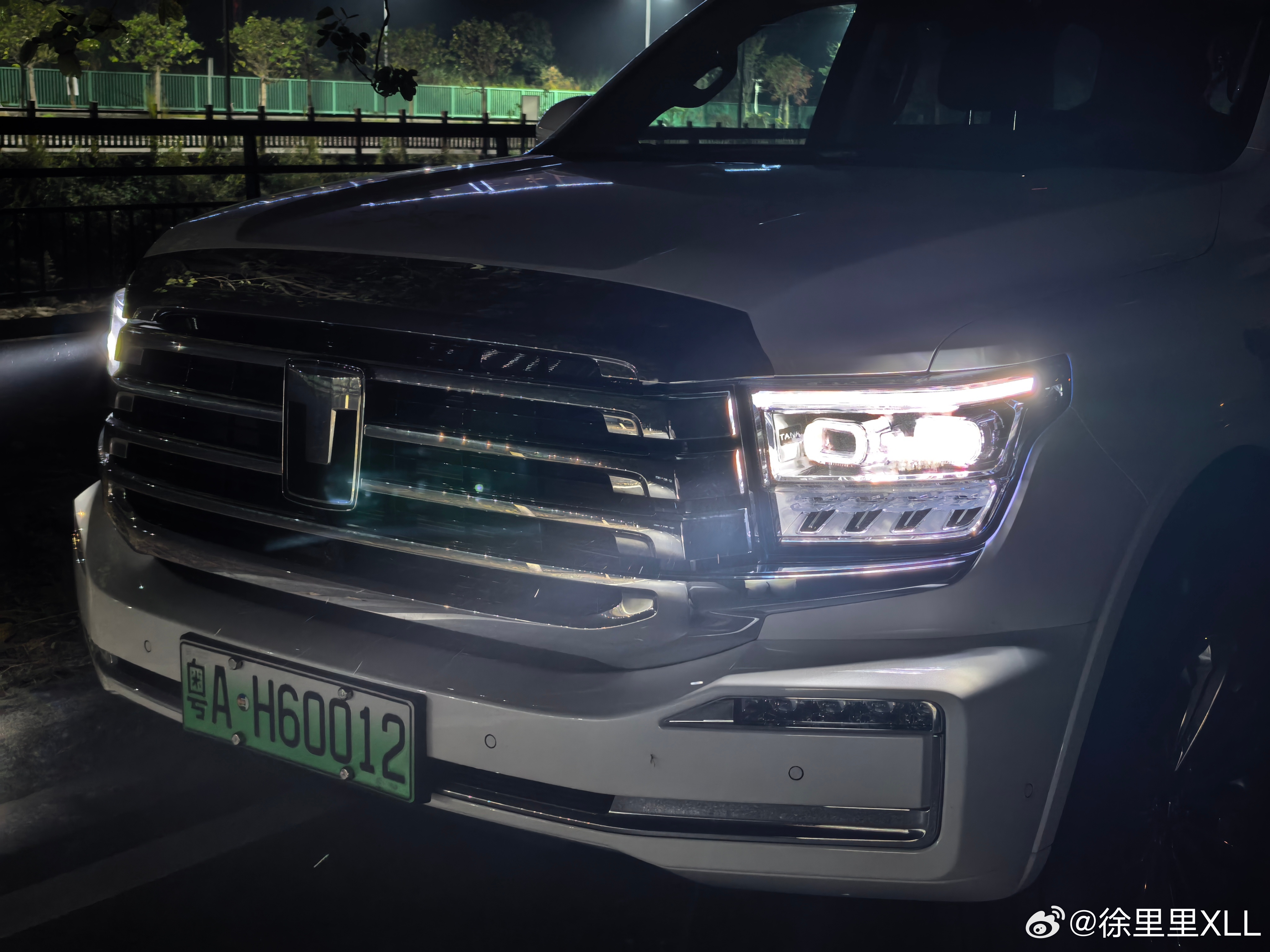 最近很多连越野车碰都没碰过、连差速锁是干嘛用的都不知道的人，又开始鼓吹差速锁无用